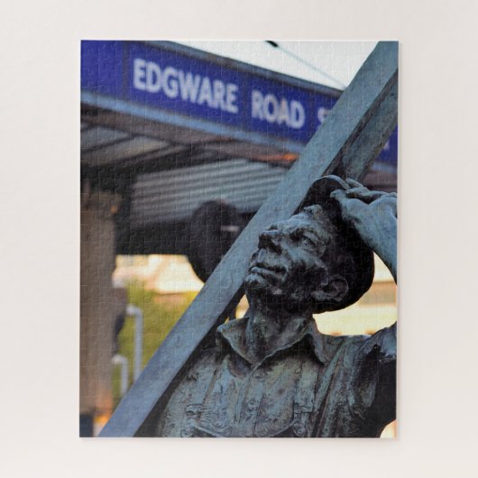 Puzzle Edgeware Road Station Statue - 16x20 - 520 pcs. (Vertical)