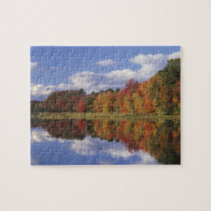 Puzzle États-Unis, Massachusetts, Acton. Reflet de l'auto