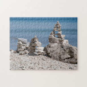 Puzzle États-Unis, Michigan. Tours de pierre sur la plage