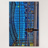 Puzzle Femme attendant un train à l'heure bleue (Vertical)