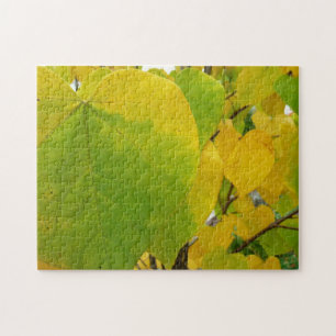 Puzzle Feuilles de redbud jaunes et vertes
