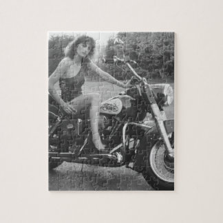 Puzzle Fille de pin-up de motocyclette
