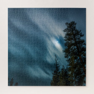 Puzzle Forêt dans le ciel nocturne lunaire