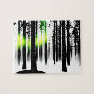 Puzzle Forêt de silhouette noire avec Étrange lumière ver