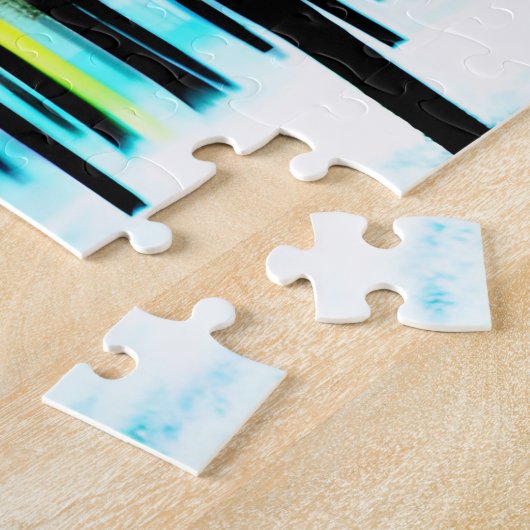 Puzzle Forêt de silhouette noire avec lueur arc-en-ciel p (Côté)
