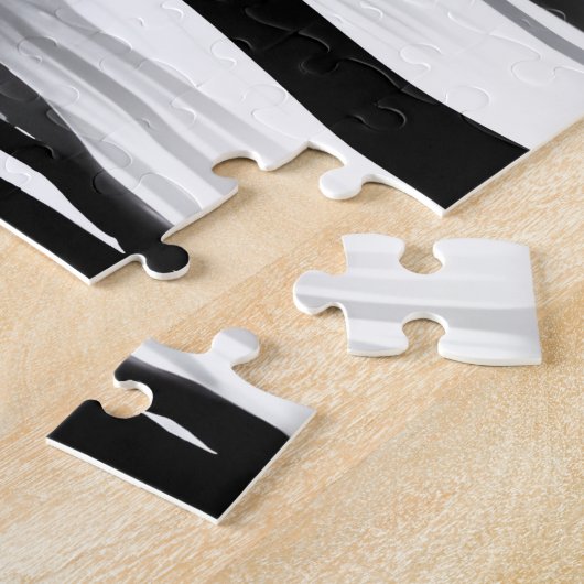 Puzzle Forêt de silhouette noire et blanche et minuscule  (Côté)