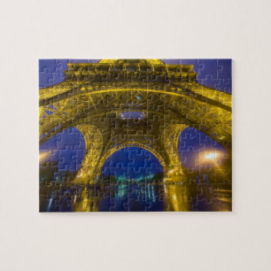 Puzzle France, Paris. Tour Eiffel illuminée à