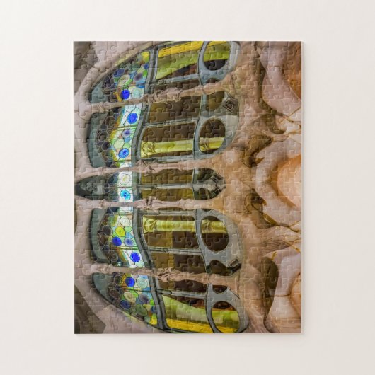 Puzzle Gaudi Architecture Barcelone. (Vertical)