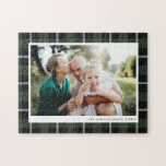 Puzzle Green moderne rustique écossais chèque photo de fa<br><div class="desc">Green moderne écossais rustique chèque cadeau photo de famille. Design élégant et moderne.</div>
