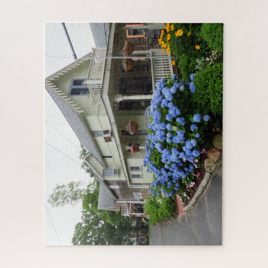 Puzzle Hydrangeas au coin - Martha's Vineyard (Vertical)