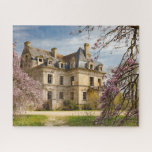 Puzzle Imaginaire Décadation du château français au print<br><div class="desc">Tombant lentement en ruines mais toujours majestueusement beau imaginaire de rêve abandonnait le château français entouré de paysages printaniers.</div>