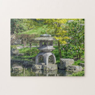 Puzzle japonais de lanterne en pierre