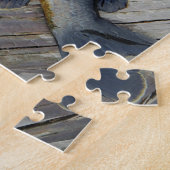 Puzzle jaune bleu violet turquoise, poisson rouge sur qua (Côté)