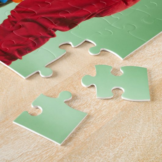 Puzzle Jeune garçon enroulant des lumières de Noël autour (Côté)