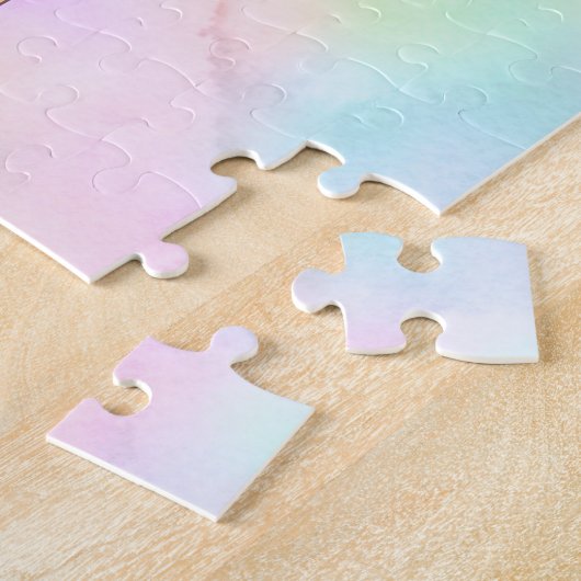 Puzzle Jeune girafe dans un pull bleu avec fleurs (Côté)