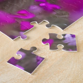 Puzzle Jeune loup dans les fleurs roses fuchsia (Côté)