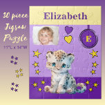 Puzzle Joli léopard photo nom jaune violet enfants<br><div class="desc">Puzzle de 30 pièces pour enfants. Doté d'un mignon léopard,  d'étoiles et de coeurs d'amour. Ajoutez un nom,  une initiale et une photo. Modèle de couleur : violet et jaune idée cadeau pour enfants.</div>