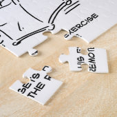 Puzzle La femme masque la télécommande de la télévision (Côté)