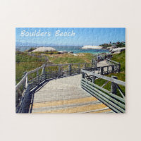 La promenade vers le bas vers des rochers échouent