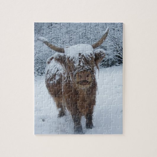 Puzzle La vache des Highlands dans la neige (Vertical)