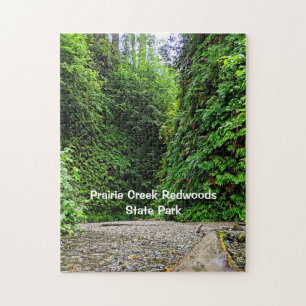 Puzzle Le sentier du ruisseau s'enfonce dans les murs ver