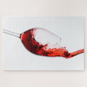 Puzzle Le vin rouge coule dans le verre (Horizontal)