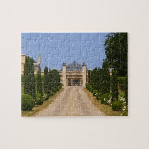 Puzzle L'entrée imposante du Château Haut Sarpe, le