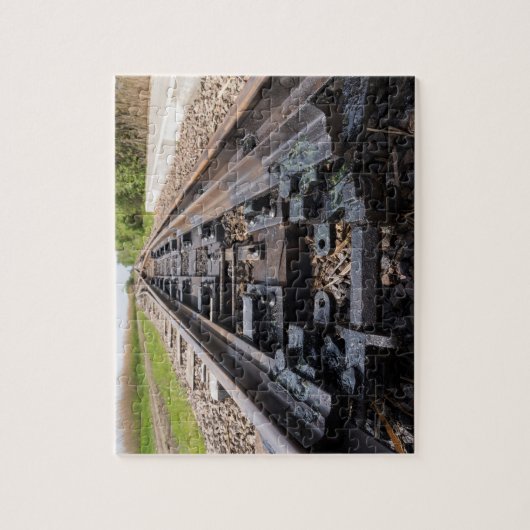 Puzzle Les Chemins De Fer Disparaissent À Distance (Vertical)