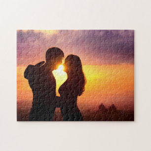 Puzzle Les couples silhouettent au coucher du soleil