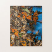 Puzzle Les papillons monarques migrateurs s'accrochent au (Vertical)