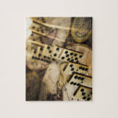 Puzzle Ligne de dominos sur l'ancienne carte du monde 2 (Vertical)