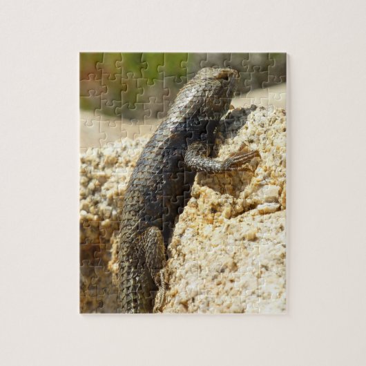 Puzzle Lizard d'épinette à dos jaune à Joshua Tree (Vertical)