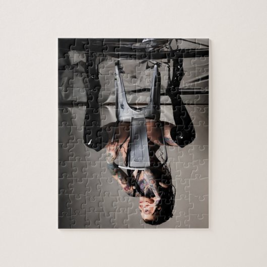 Puzzle Logo de la marque Ms. Velvet Revolver 2025 (Vertical)