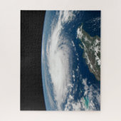 Puzzle L'Ouragan Dorian Au-Dessus De L'Océan Atlantique. (Vertical)