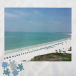 Puzzle Marco Island Florida Plage de sable blanc et océan<br><div class="desc">Ce magnifique puzzle présente une photo d'une superbe plage de Marco Island vue depuis le luxueux Crystal Shores Resort. Cette perle pétillante se trouve à l'extrémité sud-ouest de la côte du golfe de Floride. Marco Island est la plus grande île de la chaîne Floride connue sous le nom de Ten...</div>