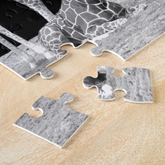 Puzzle Mère et bébé girafes noir et blanc (Côté)