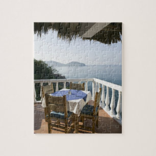 Puzzle Mexique, Guerrero, Zihuatanejo. Table de café sur