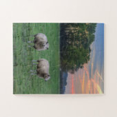 Puzzle Moutons en champ avec coucher de soleil (Horizontal)