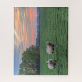 Puzzle Moutons en champ avec coucher de soleil (Vertical)
