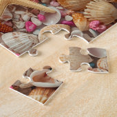 Puzzle Nature morte de coquillages vibrants sur fond sarc (Côté)
