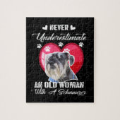 Puzzle Ne jamais sous-estimer une vieille femme avec un s (Vertical)