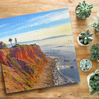 Ocean Lighthouse sur California Rocky Cliff Photo