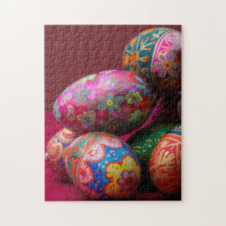 Puzzle OEufs de Pâques pysanés aux couleurs vives avec sp
