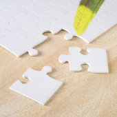 Puzzle Oiseau vert ressemblant à un perroquet perché sur  (Côté)