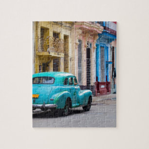 Puzzle Old cars on the Havana streets