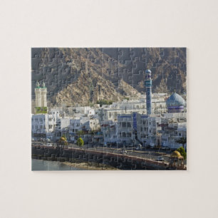 Puzzle Oman, Muscat, Mutrah. Bâtiments le long de Mutrah