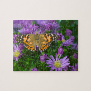 Puzzle Papillon à ailes angulaires sur fleur conique