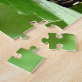 Puzzle Papillon foncé assis sur des Feuilles dans la natu (Côté)