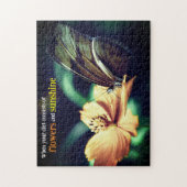 Puzzle Papillon se nourrissant de fleurs (Vertical)