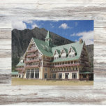 Puzzle Parc national des Lacs-Waterton, Canada<br><div class="desc">Un puzzle stimulant qui présente une photo d'une belle maison de style chalet,  Prince of Wales Hotel,  situé dans le parc national des Lacs-Waterton,  Alberta,  Canada. Amusant pour toute la famille ! Sélectionnez la taille de votre puzzle.</div>
